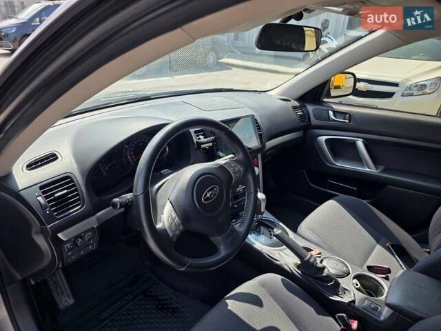 Сірий Субару Аутбек, об'ємом двигуна 2.5 л та пробігом 238 тис. км за 8500 $, фото 17 на Automoto.ua
