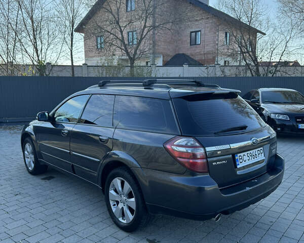 Серый Субару Аутбек, объемом двигателя 2 л и пробегом 366 тыс. км за 4450 $, фото 13 на Automoto.ua