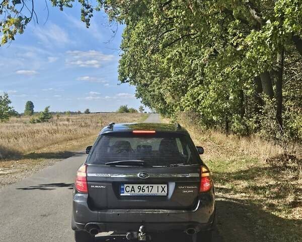 Серый Субару Аутбек, объемом двигателя 3 л и пробегом 245 тыс. км за 7800 $, фото 7 на Automoto.ua