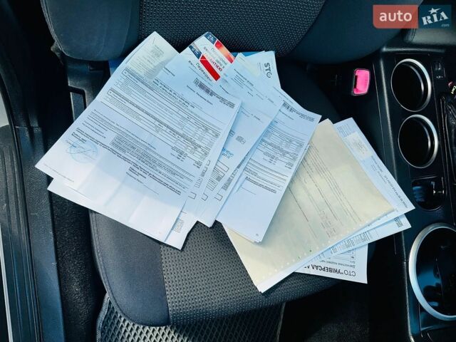 Серый Субару Аутбек, объемом двигателя 2.5 л и пробегом 242 тыс. км за 7650 $, фото 28 на Automoto.ua