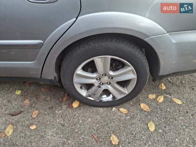 Серый Субару Аутбек, объемом двигателя 2 л и пробегом 216 тыс. км за 7000 $, фото 10 на Automoto.ua