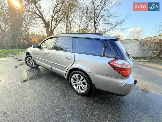 Сірий Субару Аутбек, об'ємом двигуна 3 л та пробігом 235 тис. км за 6850 $, фото 20 на Automoto.ua