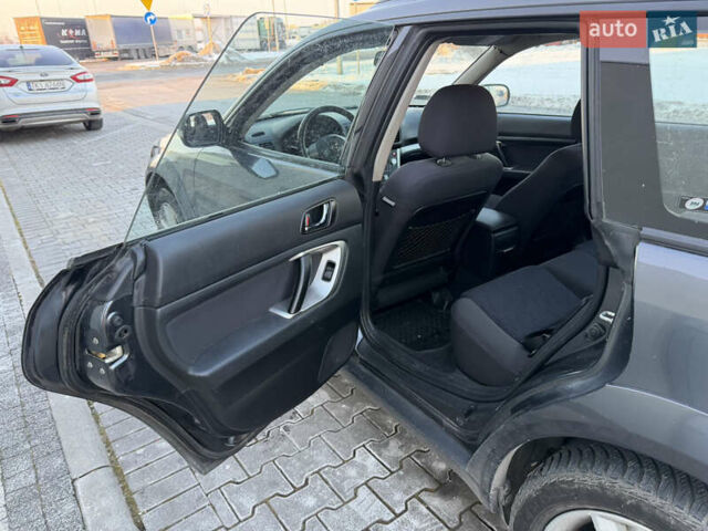 Серый Субару Аутбек, объемом двигателя 2 л и пробегом 333 тыс. км за 3700 $, фото 13 на Automoto.ua