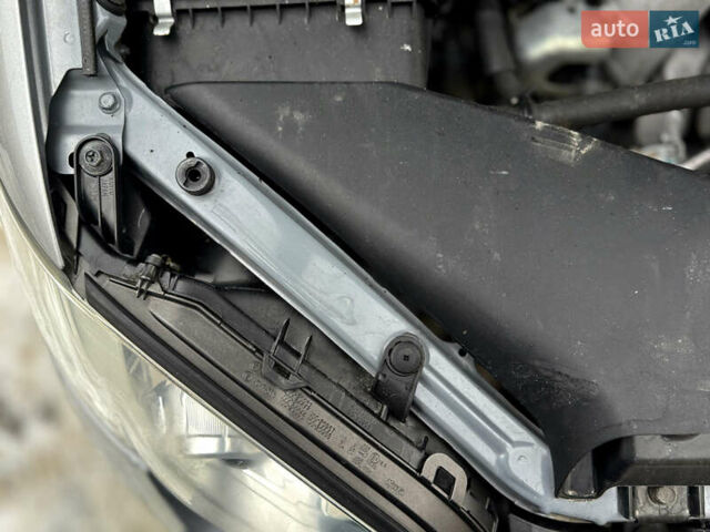 Сірий Субару Аутбек, об'ємом двигуна 2.46 л та пробігом 203 тис. км за 4900 $, фото 28 на Automoto.ua