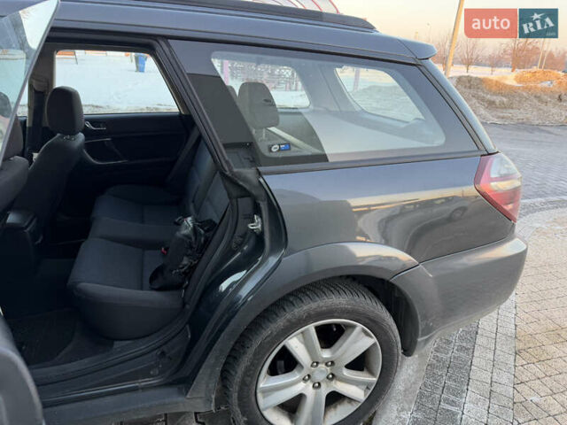 Серый Субару Аутбек, объемом двигателя 2 л и пробегом 333 тыс. км за 3700 $, фото 15 на Automoto.ua