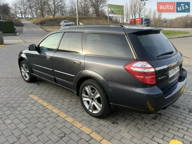 Сірий Субару Аутбек, об'ємом двигуна 2.5 л та пробігом 350 тис. км за 7100 $, фото 4 на Automoto.ua