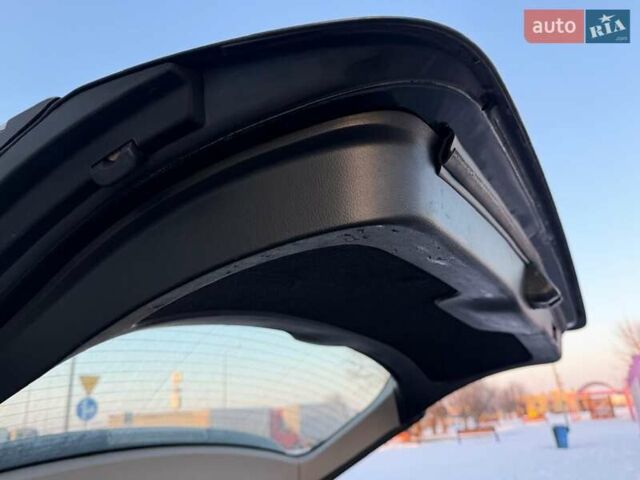 Серый Субару Аутбек, объемом двигателя 2 л и пробегом 303 тыс. км за 3200 $, фото 16 на Automoto.ua