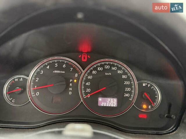 Сірий Субару Аутбек, об'ємом двигуна 2.46 л та пробігом 203 тис. км за 4900 $, фото 18 на Automoto.ua