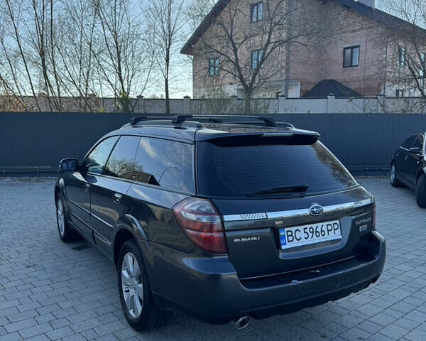 Серый Субару Аутбек, объемом двигателя 2 л и пробегом 366 тыс. км за 4450 $, фото 15 на Automoto.ua