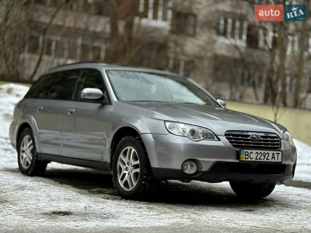 Сірий Субару Аутбек, об'ємом двигуна 2.46 л та пробігом 203 тис. км за 4900 $, фото 1 на Automoto.ua