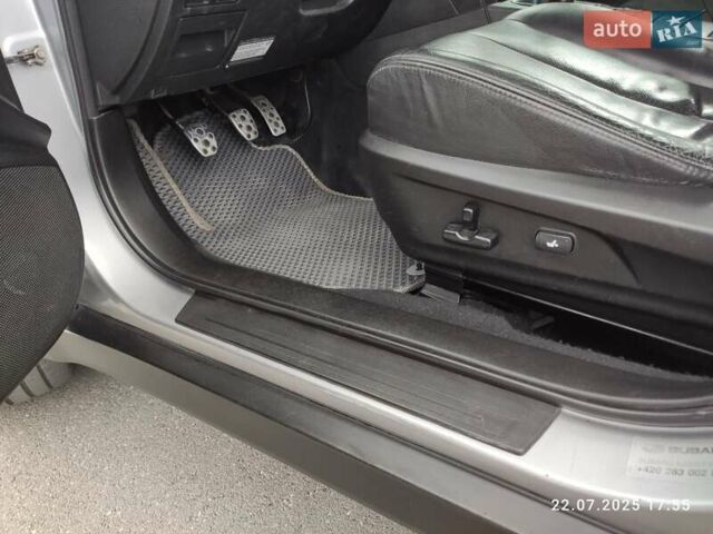 Серый Субару Аутбек, объемом двигателя 2 л и пробегом 230 тыс. км за 8000 $, фото 18 на Automoto.ua