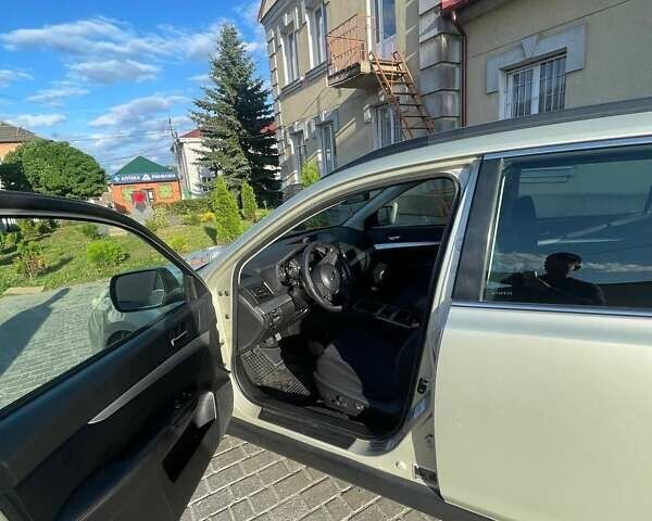 Сірий Субару Аутбек, об'ємом двигуна 2 л та пробігом 248 тис. км за 8000 $, фото 7 на Automoto.ua
