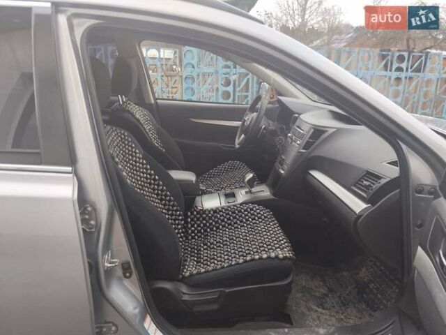 Сірий Субару Аутбек, об'ємом двигуна 2.5 л та пробігом 205 тис. км за 9500 $, фото 3 на Automoto.ua