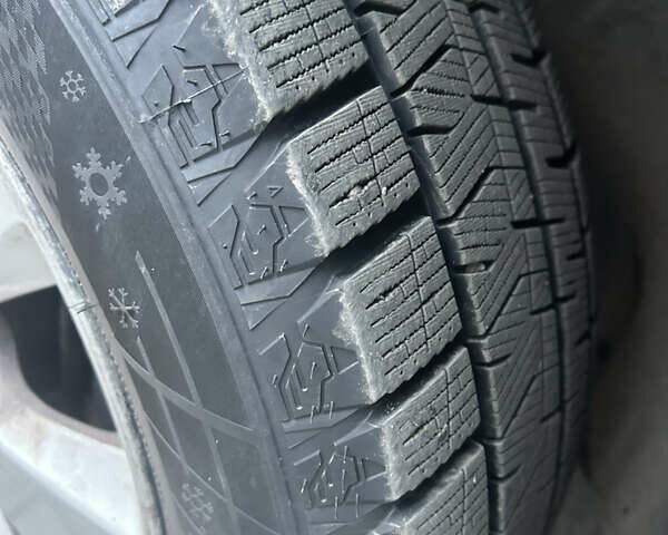 Серый Субару Аутбек, объемом двигателя 2.46 л и пробегом 125 тыс. км за 9300 $, фото 34 на Automoto.ua