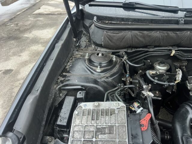 Сірий Субару Аутбек, об'ємом двигуна 2 л та пробігом 196 тис. км за 7900 $, фото 14 на Automoto.ua