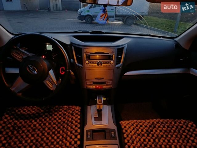 Сірий Субару Аутбек, об'ємом двигуна 2.5 л та пробігом 226 тис. км за 8500 $, фото 8 на Automoto.ua