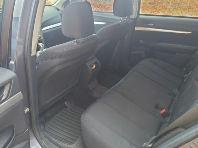 Серый Субару Аутбек, объемом двигателя 2.5 л и пробегом 200 тыс. км за 8300 $, фото 12 на Automoto.ua