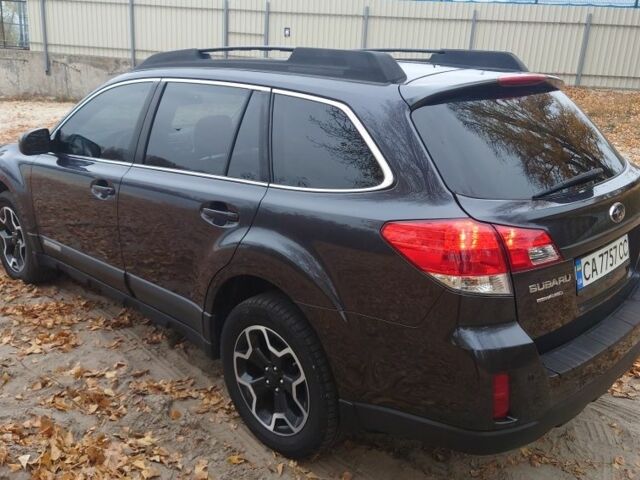 Серый Субару Аутбек, объемом двигателя 2.5 л и пробегом 200 тыс. км за 8300 $, фото 2 на Automoto.ua