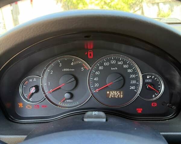 Серый Субару Аутбек, объемом двигателя 2 л и пробегом 241 тыс. км за 9500 $, фото 9 на Automoto.ua