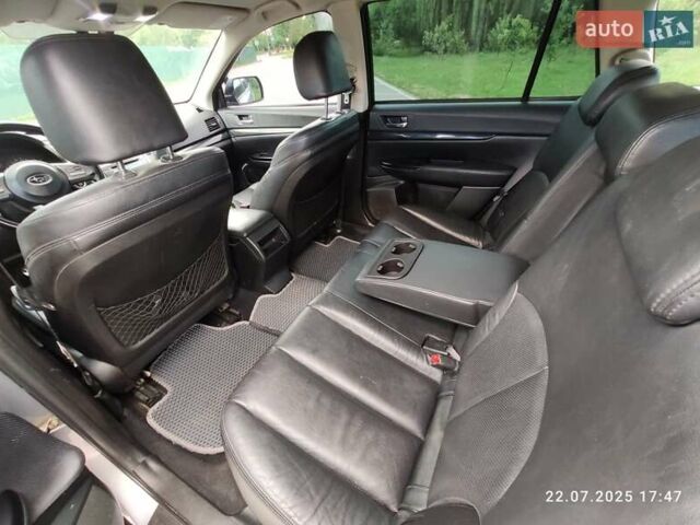 Серый Субару Аутбек, объемом двигателя 2 л и пробегом 230 тыс. км за 8000 $, фото 16 на Automoto.ua