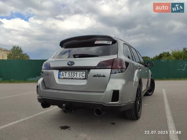 Серый Субару Аутбек, объемом двигателя 2 л и пробегом 230 тыс. км за 8000 $, фото 6 на Automoto.ua