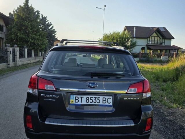 Сірий Субару Аутбек, об'ємом двигуна 2.5 л та пробігом 210 тис. км за 10500 $, фото 2 на Automoto.ua