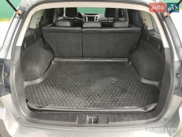 Серый Субару Аутбек, объемом двигателя 2 л и пробегом 230 тыс. км за 8000 $, фото 22 на Automoto.ua