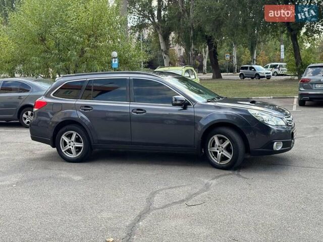 Серый Субару Аутбек, объемом двигателя 2 л и пробегом 257 тыс. км за 8990 $, фото 5 на Automoto.ua
