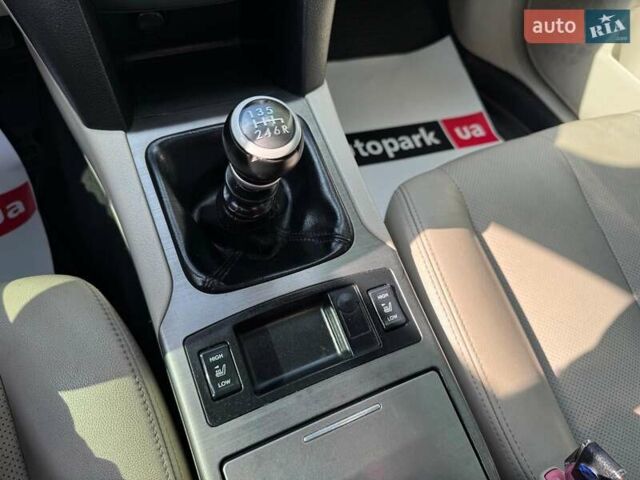 Серый Субару Аутбек, объемом двигателя 2 л и пробегом 257 тыс. км за 8990 $, фото 26 на Automoto.ua
