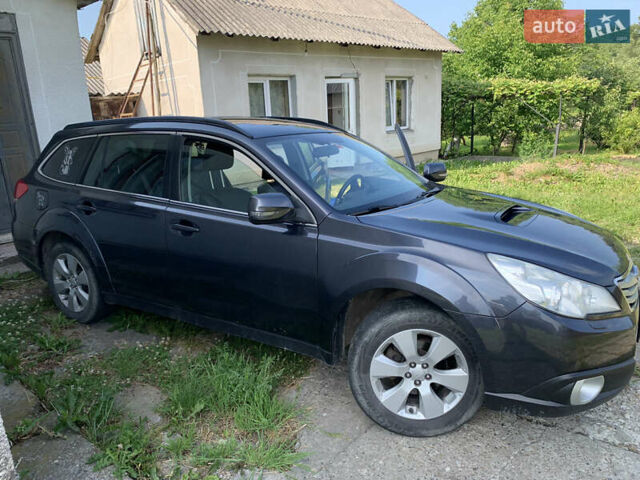 Сірий Субару Аутбек, об'ємом двигуна 2 л та пробігом 320 тис. км за 7500 $, фото 1 на Automoto.ua