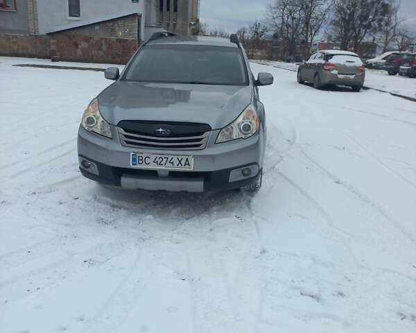 Сірий Субару Аутбек, об'ємом двигуна 2.46 л та пробігом 270 тис. км за 8600 $, фото 1 на Automoto.ua
