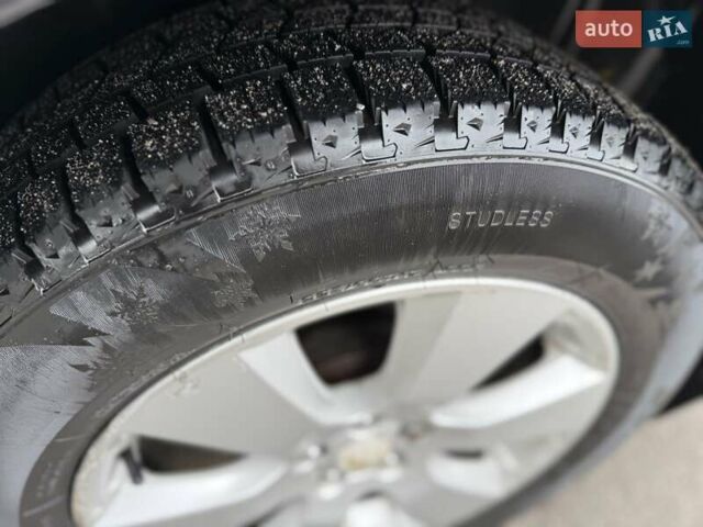 Серый Субару Аутбек, объемом двигателя 2 л и пробегом 350 тыс. км за 6900 $, фото 34 на Automoto.ua