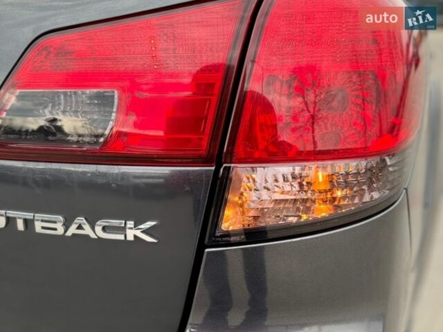 Серый Субару Аутбек, объемом двигателя 2.5 л и пробегом 219 тыс. км за 7900 $, фото 24 на Automoto.ua