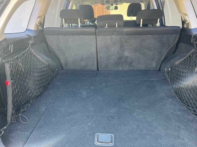 Серый Субару Аутбек, объемом двигателя 2.5 л и пробегом 239 тыс. км за 8000 $, фото 9 на Automoto.ua