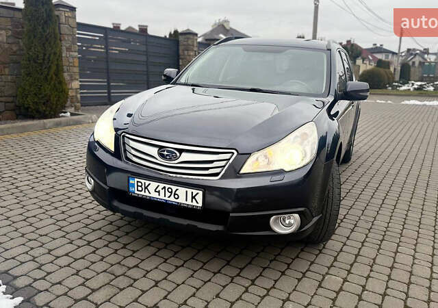 Сірий Субару Аутбек, об'ємом двигуна 2.46 л та пробігом 206 тис. км за 6700 $, фото 1 на Automoto.ua