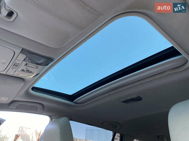 Сірий Субару Аутбек, об'ємом двигуна 2 л та пробігом 250 тис. км за 7600 $, фото 12 на Automoto.ua