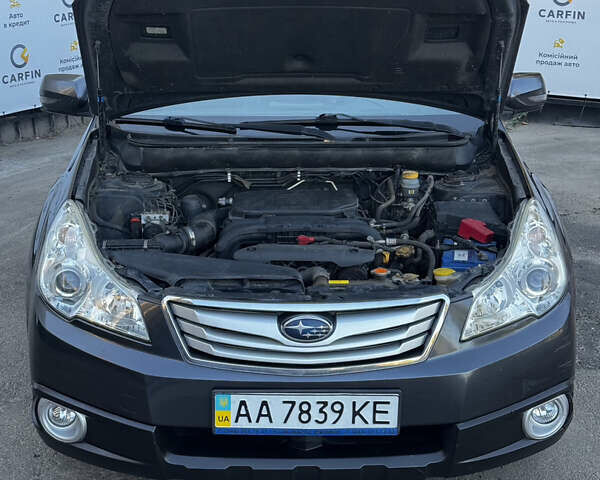 Сірий Субару Аутбек, об'ємом двигуна 2.46 л та пробігом 188 тис. км за 9700 $, фото 3 на Automoto.ua