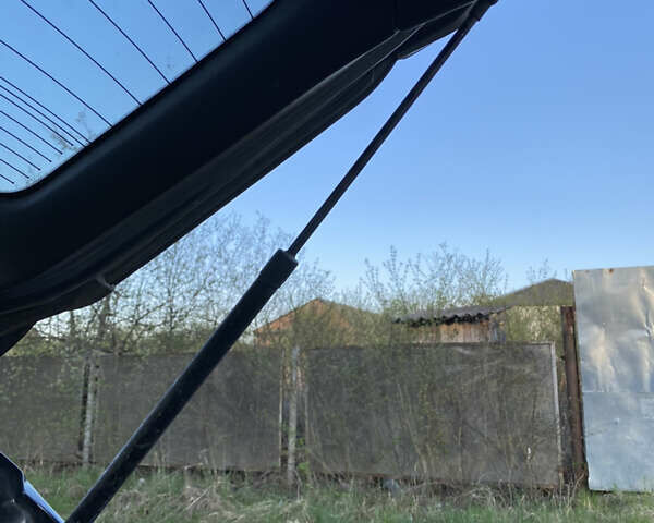 Сірий Субару Аутбек, об'ємом двигуна 2 л та пробігом 250 тис. км за 7600 $, фото 20 на Automoto.ua