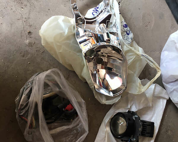 Сірий Субару Аутбек, об'ємом двигуна 2.46 л та пробігом 220 тис. км за 9000 $, фото 10 на Automoto.ua