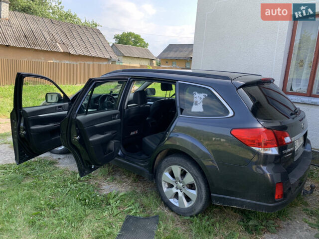 Сірий Субару Аутбек, об'ємом двигуна 2 л та пробігом 320 тис. км за 7500 $, фото 5 на Automoto.ua
