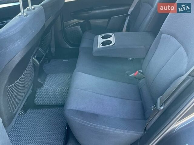 Серый Субару Аутбек, объемом двигателя 2.46 л и пробегом 180 тыс. км за 9800 $, фото 10 на Automoto.ua