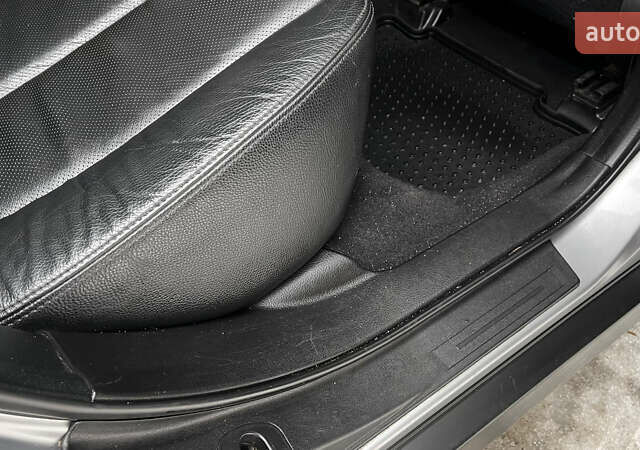 Серый Субару Аутбек, объемом двигателя 2.46 л и пробегом 220 тыс. км за 8300 $, фото 17 на Automoto.ua