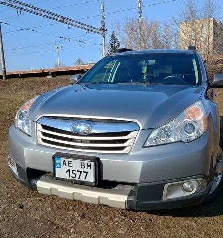 Сірий Субару Аутбек, об'ємом двигуна 3.63 л та пробігом 201 тис. км за 8600 $, фото 2 на Automoto.ua