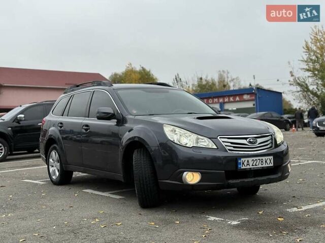 Серый Субару Аутбек, объемом двигателя 2 л и пробегом 350 тыс. км за 6900 $, фото 3 на Automoto.ua