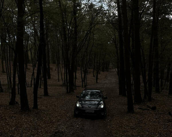 Сірий Субару Аутбек, об'ємом двигуна 2.46 л та пробігом 208 тис. км за 9000 $, фото 18 на Automoto.ua