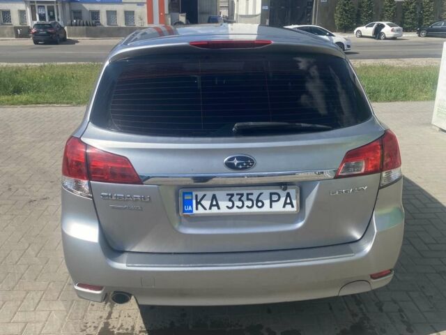 Сірий Субару Аутбек, об'ємом двигуна 2 л та пробігом 306 тис. км за 9000 $, фото 10 на Automoto.ua
