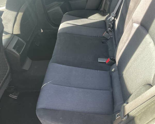 Сірий Субару Аутбек, об'ємом двигуна 2 л та пробігом 270 тис. км за 4721 $, фото 6 на Automoto.ua