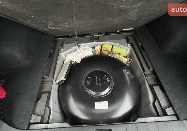 Серый Субару Аутбек, объемом двигателя 2.46 л и пробегом 220 тыс. км за 8300 $, фото 11 на Automoto.ua