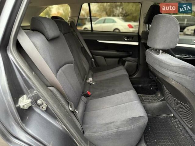 Серый Субару Аутбек, объемом двигателя 2 л и пробегом 350 тыс. км за 6900 $, фото 29 на Automoto.ua