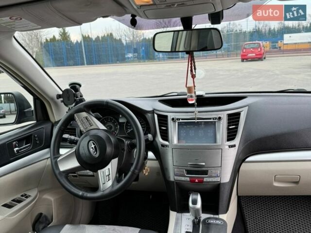 Серый Субару Аутбек, объемом двигателя 2.5 л и пробегом 219 тыс. км за 7900 $, фото 31 на Automoto.ua